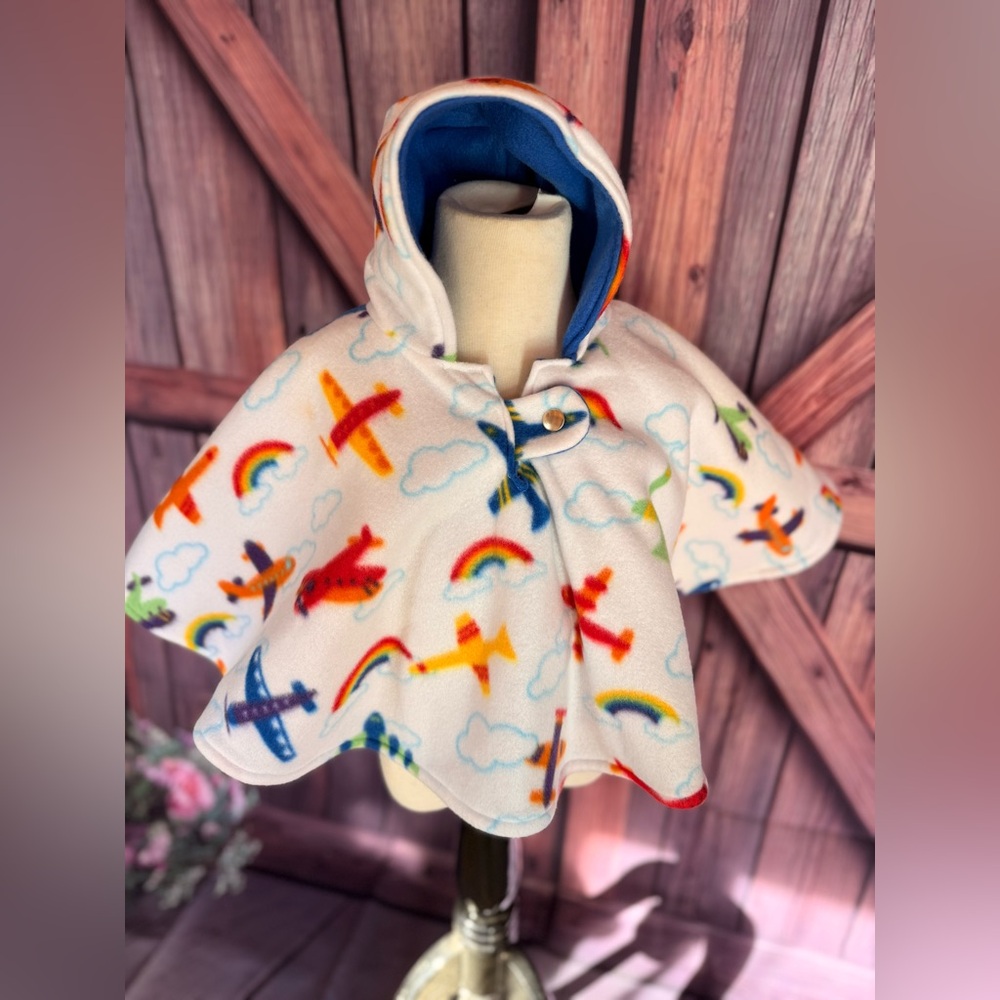 Adorable Hooded Car Seat Poncho